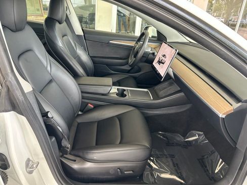 Used 2023 Tesla Model 3 Standard Range RWD image 19