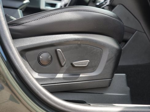 Used 2024 Ford Explorer Limited w/ Limited Technology Package AWD/4WD image 34