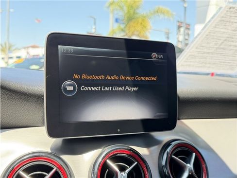 Used 2017 Mercedes-Benz CLA 250 4MATIC image 44