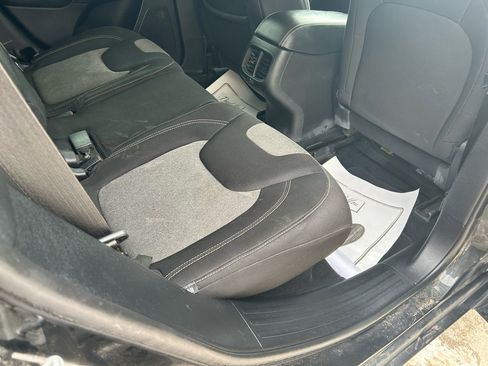 Used 2014 Jeep Cherokee Sport image 11