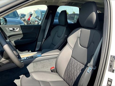 New 2026 Volvo XC60 B5 Core w/ Climate Package image 23