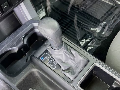 Used 2020 Toyota Tacoma SR image 17