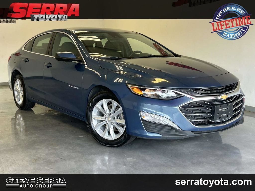 Used 2025 Chevrolet Malibu LT FWD image 1
