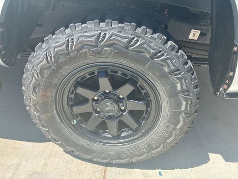 Used 2023 Toyota Tacoma SR AWD/4WD image 8