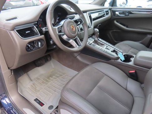 Used 2017 Porsche Macan S AWD/4WD image 13