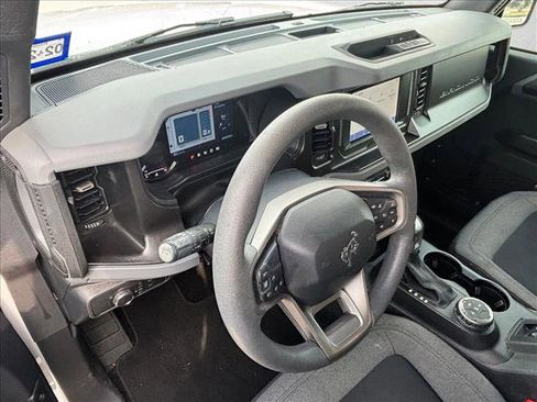Used 2022 Ford Bronco 4-Door image 9
