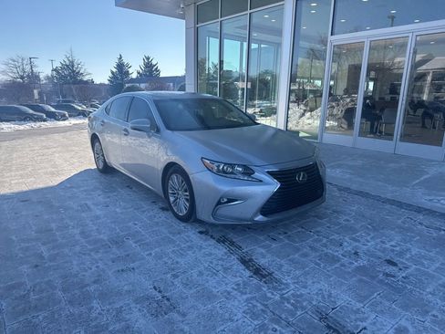 Used 2017 Lexus ES 350 image 2