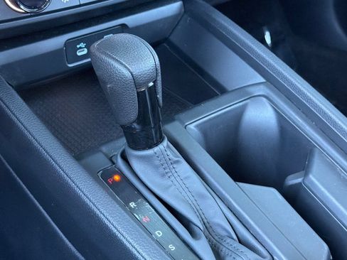 Certified 2025 Honda Accord SE image 20