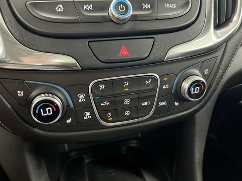 Used 2019 Chevrolet Equinox Premier AWD/4WD image 17
