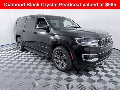 Used 2024 Jeep Wagoneer L Series II image 2