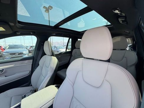New 2026 Volvo XC90 B6 Plus w/ Protection Package image 17