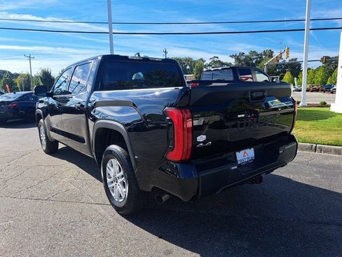 Used 2023 Toyota Tundra SR5 w/ SR5 Premium Package AWD/4WD image 11