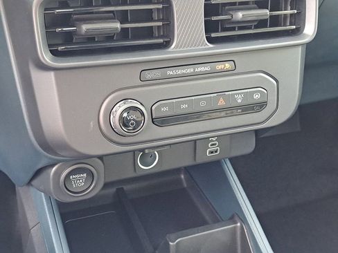 New 2025 Ford Maverick XLT w/ XLT Luxury Package image 17