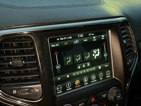 Used 2018 Jeep Grand Cherokee High Altitude image 18