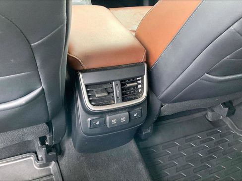 Used 2020 Subaru Outback Touring XT AWD/4WD image 33