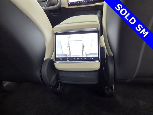 Used 2023 Tesla Model X image 26