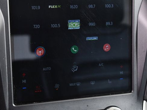 Used 2023 Ford Edge SEL w/ Convenience Package image 29