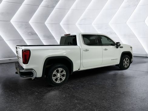 Used 2024 GMC Sierra 1500 SLT image 4