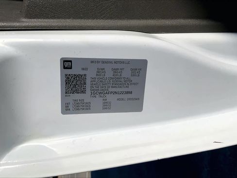 Used 2022 Chevrolet Express 2500 w/ Driver Convenience Package image 30