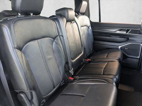 Used 2024 Jeep Wagoneer Series II w/ Flexible Seating Group RWD image 20