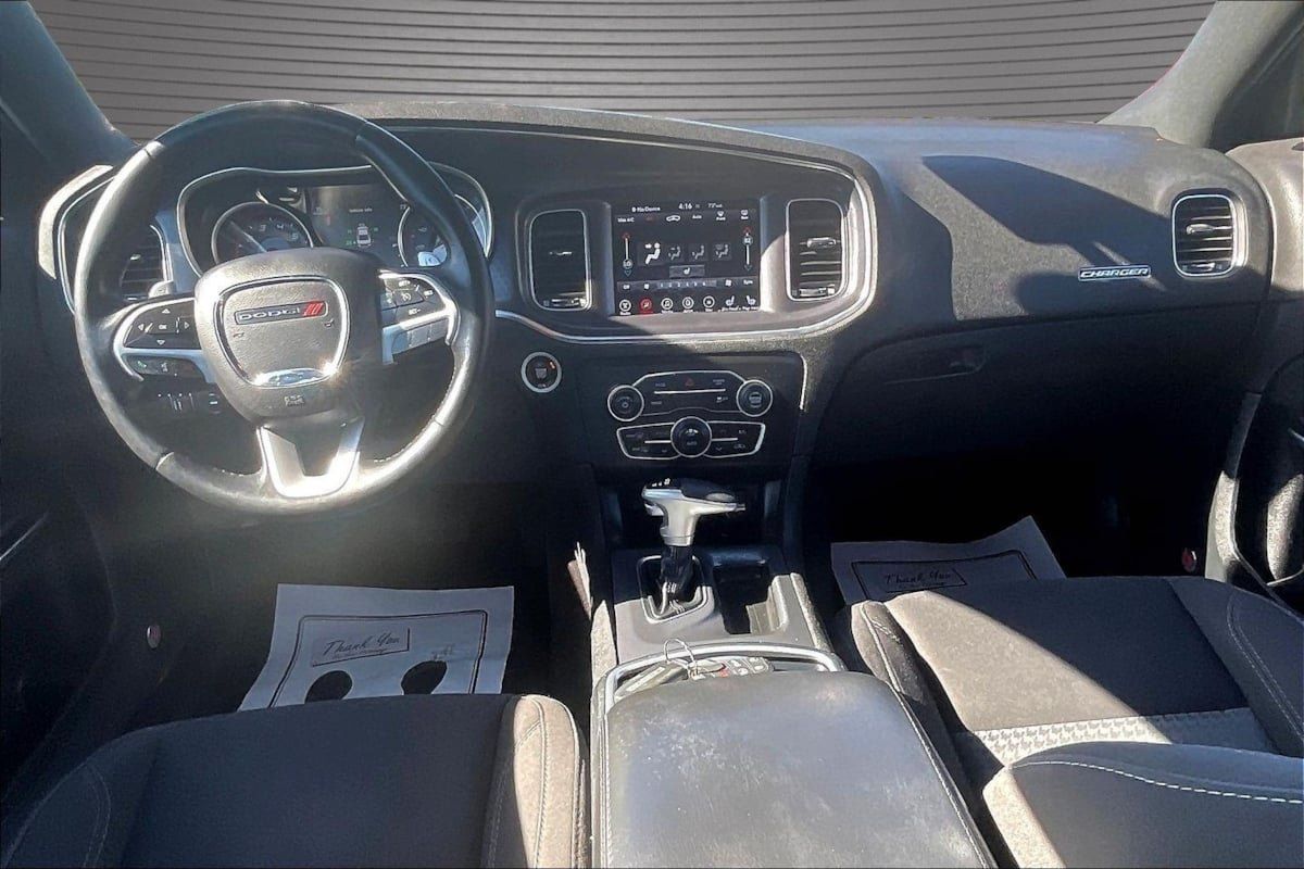 Used 2017 Dodge Charger SXT w/ Rallye Group RWD image 7
