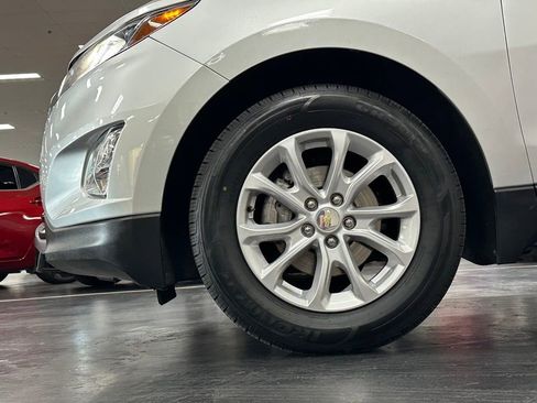 Used 2021 Chevrolet Equinox LT FWD image 12