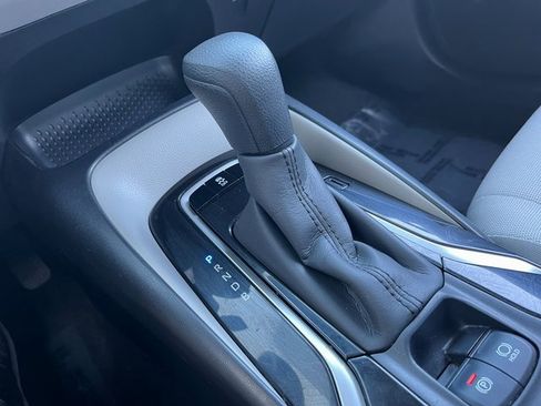 Used 2021 Toyota Corolla LE image 22