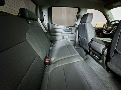 Used 2021 Chevrolet Silverado 1500 LT RWD image 24