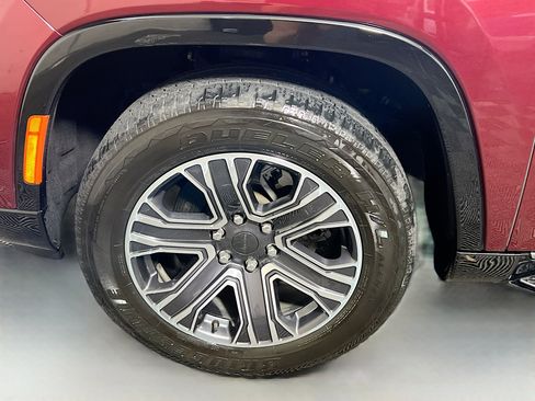 Used 2024 Jeep Wagoneer Series II w/ Flexible Seating Group image 13