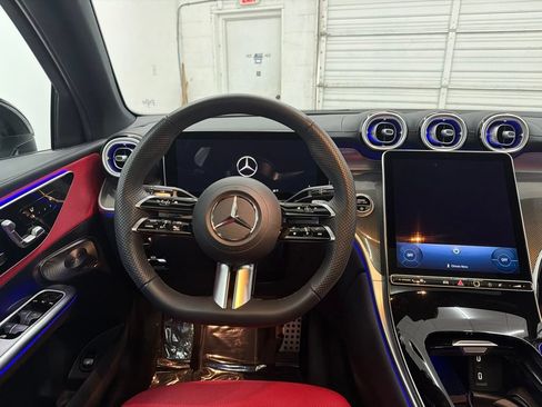 Used 2026 Mercedes-Benz GLC 300 4MATIC image 27