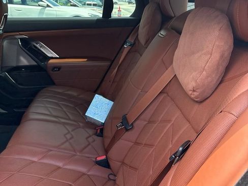 Certified 2023 BMW i7 xDrive60 AWD/4WD image 7