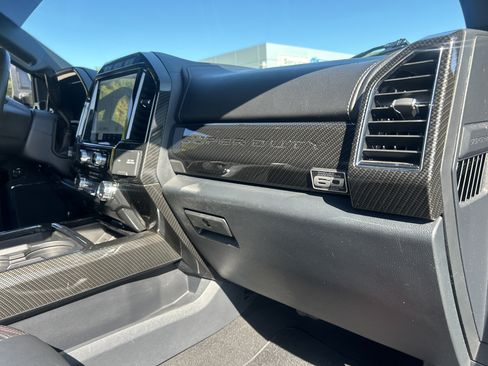 Used 2022 Ford F250 Lariat w/ Lariat Ultimate Package AWD/4WD image 60