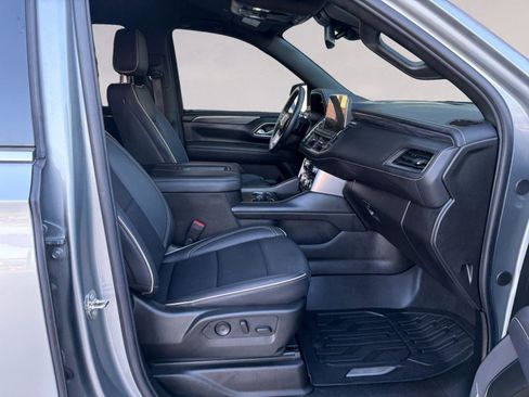 Used 2024 GMC Yukon SLT image 15