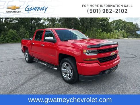 Used 2018 Chevrolet Silverado 1500 Custom w/ Custom Value Package RWD image 3