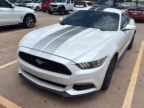 Used 2017 Ford Mustang Coupe RWD image 2