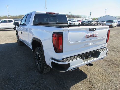 New 2026 GMC Sierra 1500 AT4 w/ AT4 Premium Package AWD/4WD image 9