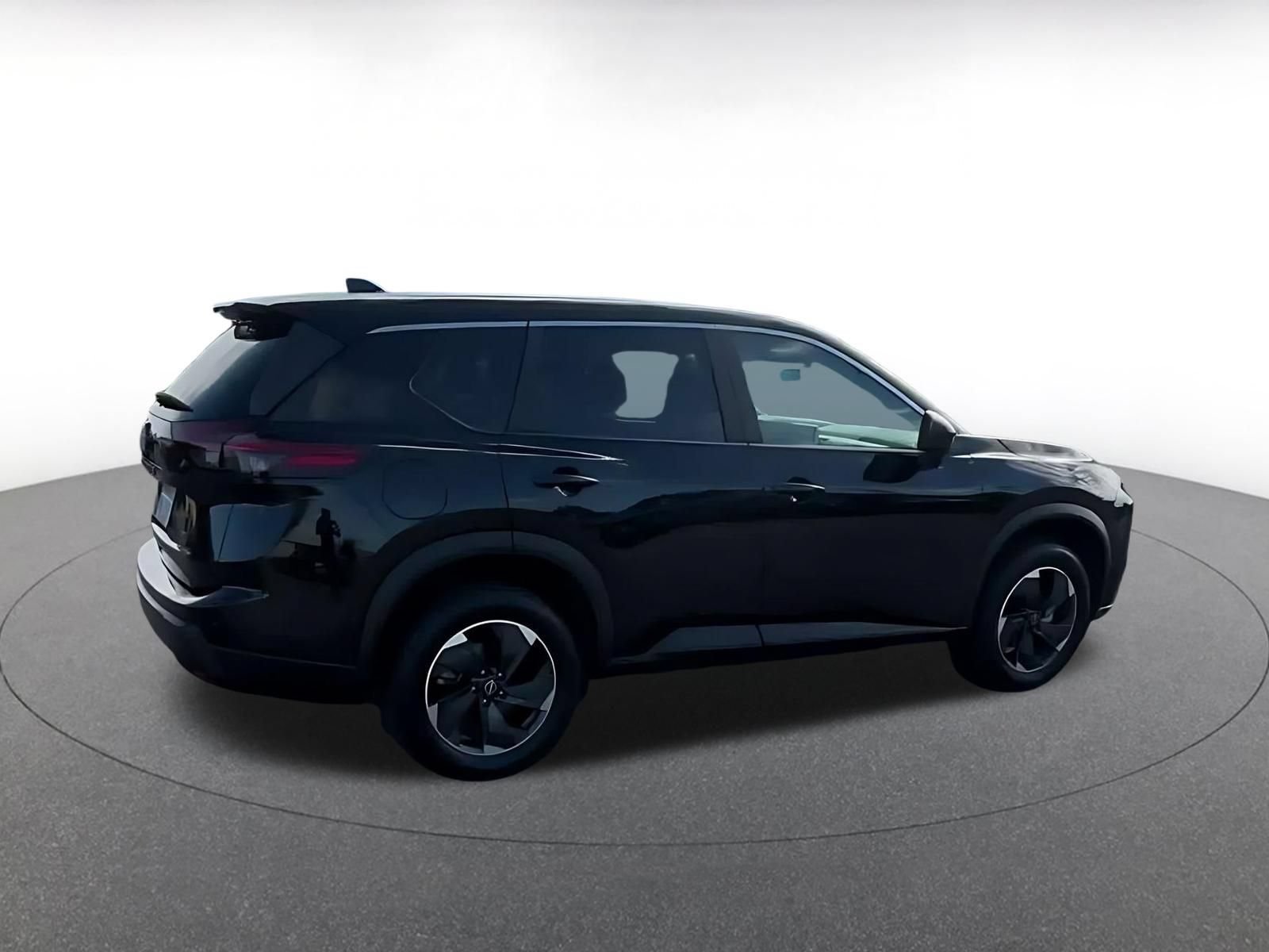 Used 2025 Nissan Rogue SV AWD/4WD image 14