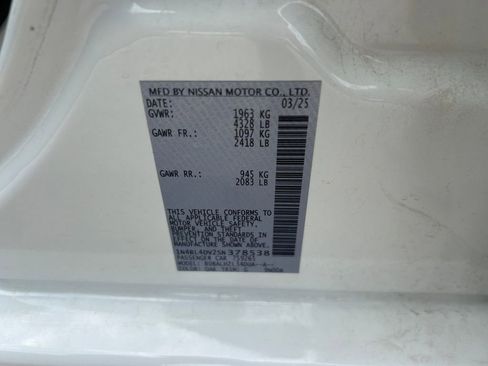 Used 2025 Nissan Altima 2.5 SV FWD image 10