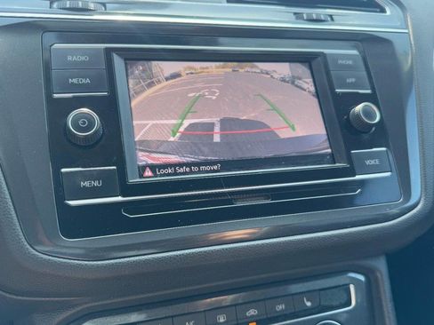Used 2023 Volkswagen Tiguan S image 20
