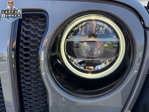 Certified 2021 Jeep Wrangler Unlimited Sahara AWD/4WD image 22