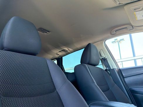Used 2018 Nissan Rogue Sport S w/ S Appearance Package FWD image 19