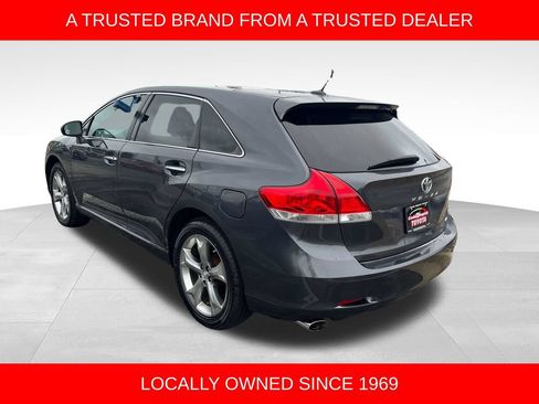 Used 2011 Toyota Venza AWD w/ Comfort Pkg image 3