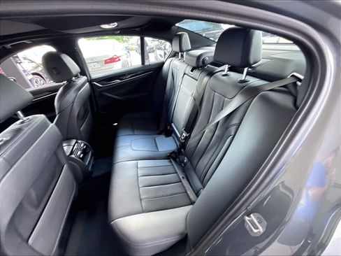 Used 2023 BMW 530e w/ Convenience Package RWD image 27