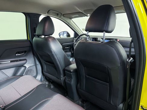 Certified 2025 Nissan Kicks SR AWD/4WD image 46