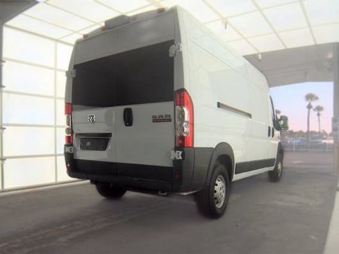 Used 2022 RAM ProMaster 2500 FWD image 5