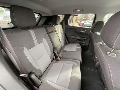 Used 2024 Chevrolet Blazer LT w/ Convenience Package image 18