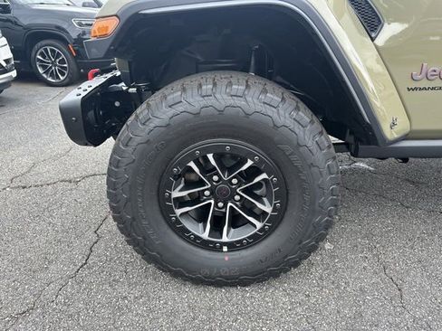 New 2025 Jeep Wrangler Rubicon w/ XTREMEE 35" Tire Package image 11