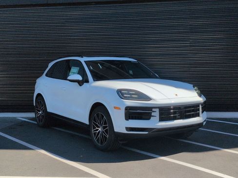 New 2026 Porsche Cayenne image 7