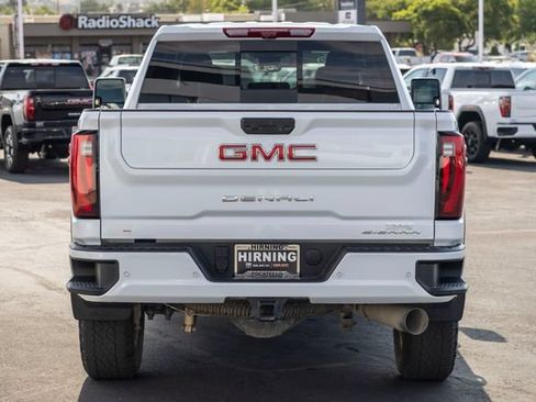 Used 2026 GMC Sierra 3500 Denali w/ Denali Reserve Package AWD/4WD image 4