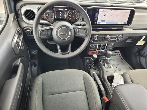 New 2025 Jeep Gladiator Sport image 10
